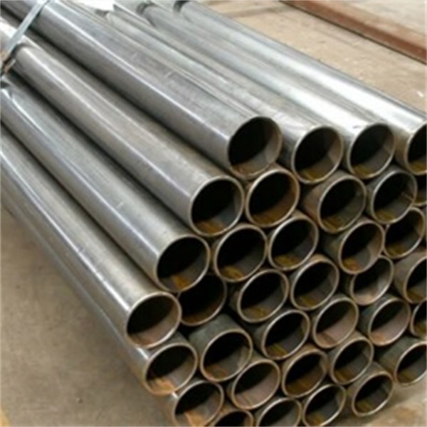 不同行業(yè)對(duì)直縫鋼管的廣泛應(yīng)用